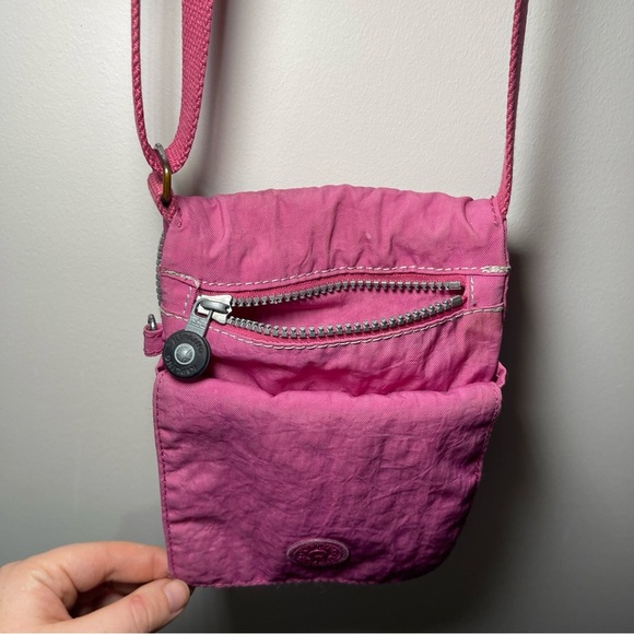 Kipling Pink Nylon Small Crossbody Travel Purse Bag Adjustable Strap 90’s - Picture 5 of 9